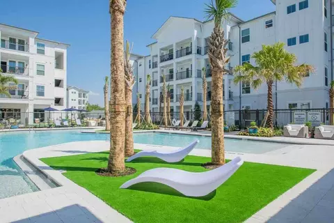 7950 Park Blvd N, Pinellas Park, FL 33781 photo 4