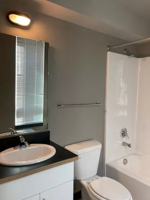 1523 E Madison St, Seattle, WA 98122 photo 43