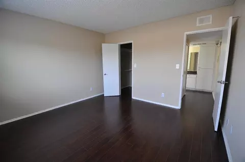 25052 Walnut St, Newhall, CA 91321 photo 12