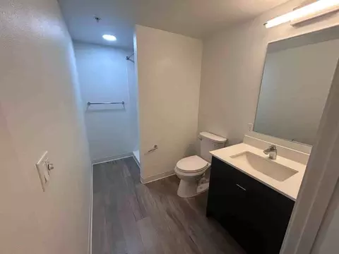 1103 Summit Ave, Seattle, WA 98101 photo 4