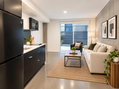1103 Summit Ave, Seattle, WA 98101