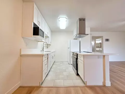 9669 Gold Coast Dr, San Diego, CA 92126