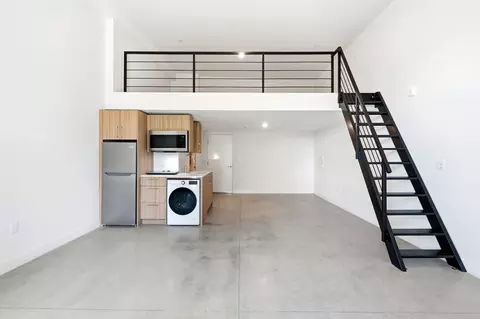 2735 E 6th St, Los Angeles, CA 90023