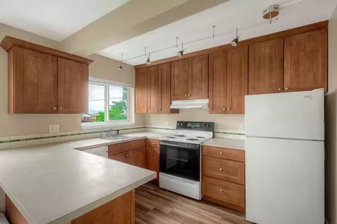 118 18th Ave E, Seattle, WA 98112