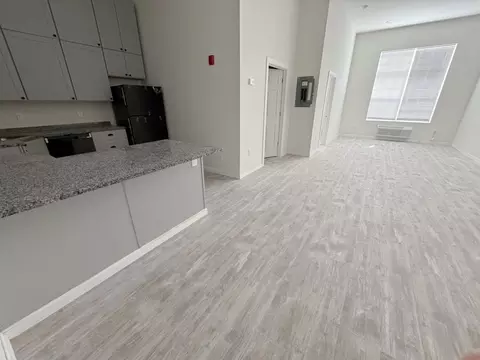 327 Pine St, Pawtucket, RI 02860