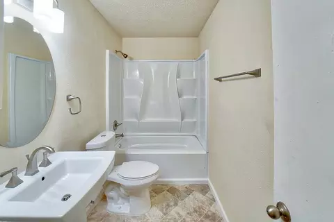 2713 Wyoming Blvd NE, Albuquerque, NM 87111