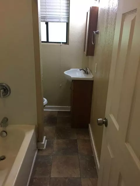 3822 Liberty Ave, Pittsburgh, PA 15201