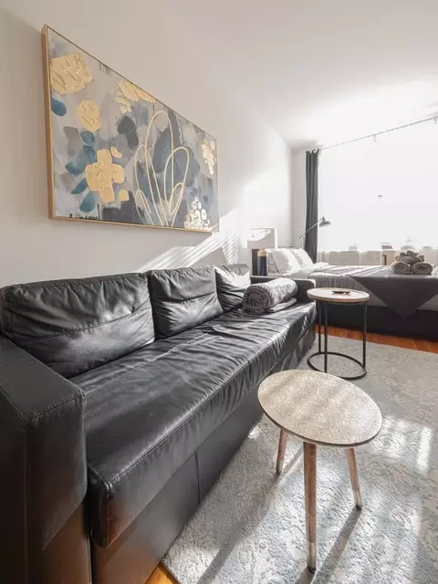 W 86th St, New York, NY 10024