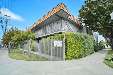 14235 Vanowen St, Los Angeles, CA 91405