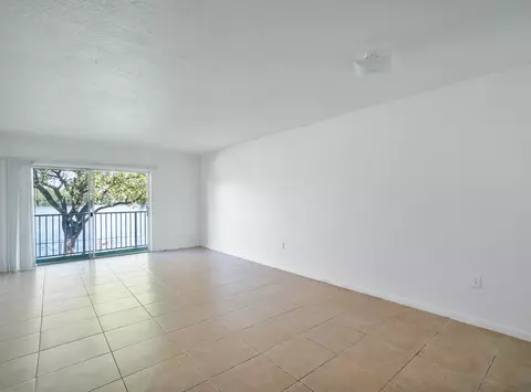 1401 NW 103rd St, Miami, FL 33147