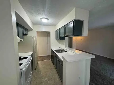 5826 Reddman Rd, Charlotte, NC 28212