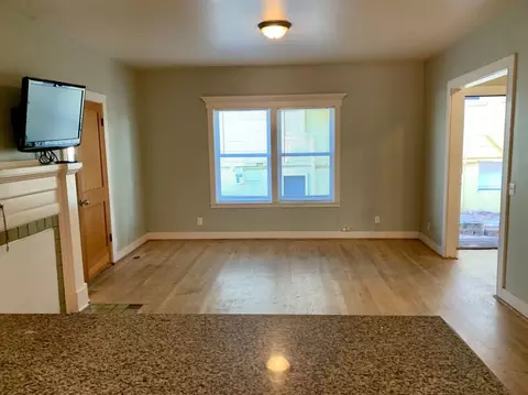 5617 5619 15th Ave NE, Seattle, WA 98105 photo 5