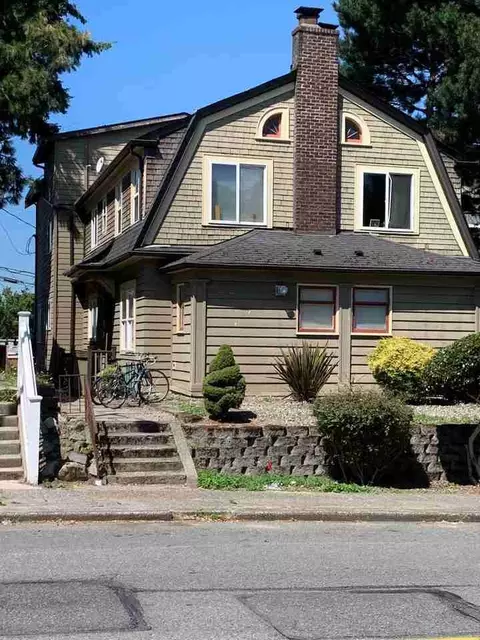 5617 5619 15th Ave NE, Seattle, WA 98105 photo 23