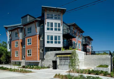 2015 W Dravus St, Seattle, WA 98199