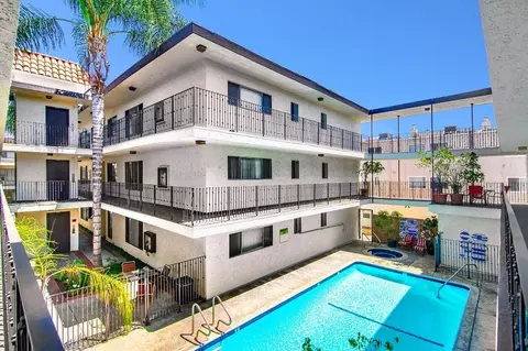 5417 5425 Zelzah Ave, Los Angeles, CA 91316