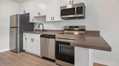 3238 15th Ave W, Seattle, WA 98119