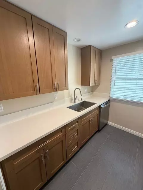 1241 E Harvard St, Glendale, CA 91205 photo 4