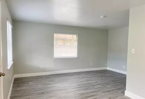 125 S Salisbury Ave, Deland, FL 32720