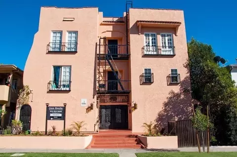 712 N Hobart Blvd, Los Angeles, CA 90029