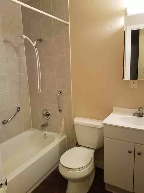 1611 Cottonwood Dr, Louisville, CO 80027
