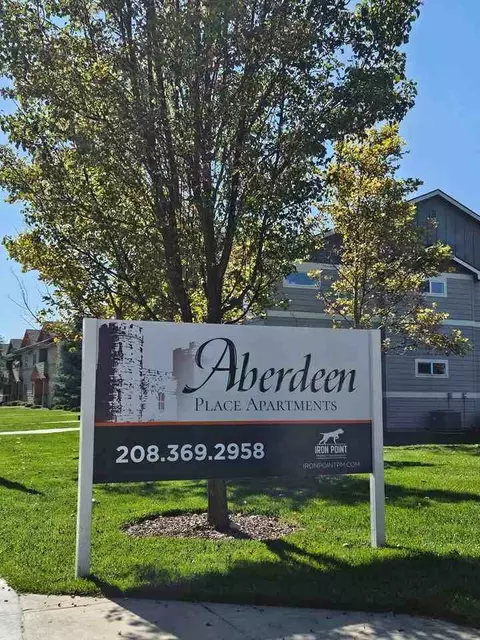 6684 W Winston Ln, Boise, ID 83704