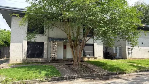 2345 Pecos St, Beaumont, TX 77702
