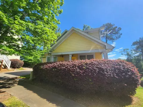 155 Peeks Pt, Athens, GA 30601