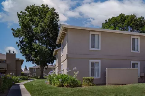 1101 Farmington Dr, Vacaville, CA 95687 photo 18