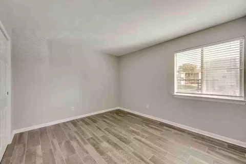 4310 W Northgate Dr, Irving, TX 75062 photo 10