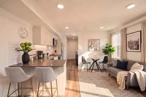 514 Federal Ave E, Seattle, WA 98102