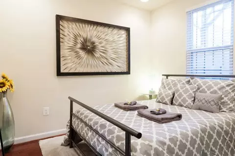 1425 P St NW, Washington, DC 20005 photo 5