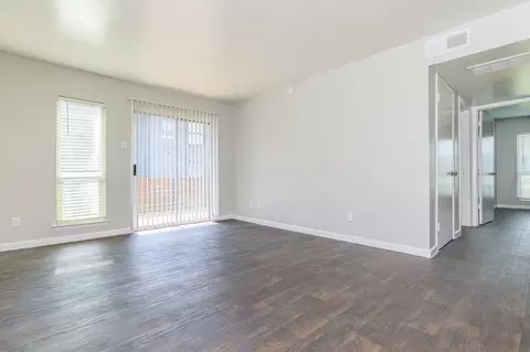 3035 W Pentagon Pkwy, Dallas, TX 75233 photo 33
