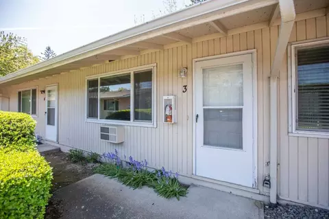 17920 SE Stark St, Portland, OR 97233