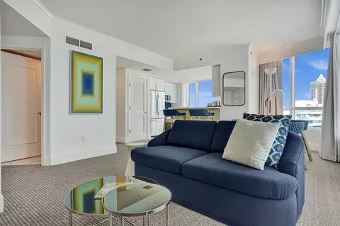 4401 Collins Ave, Miami Beach, FL 33140