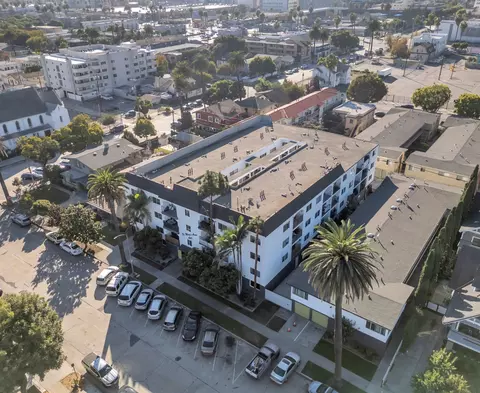 823 Linden Ave, Long Beach, CA 90813
