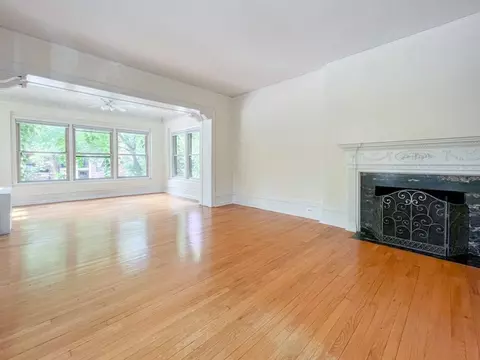 1020 W Ardmore Ave, Chicago, IL 60660