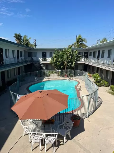 11550 Paramount Blvd, Downey, CA 90241