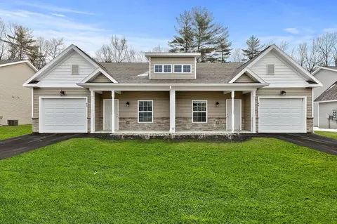 464 Maple Ave, Saratoga Springs, NY 12866