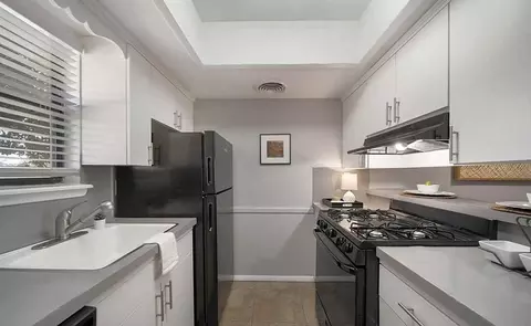 4111 E 51st St, Tulsa, OK 74135