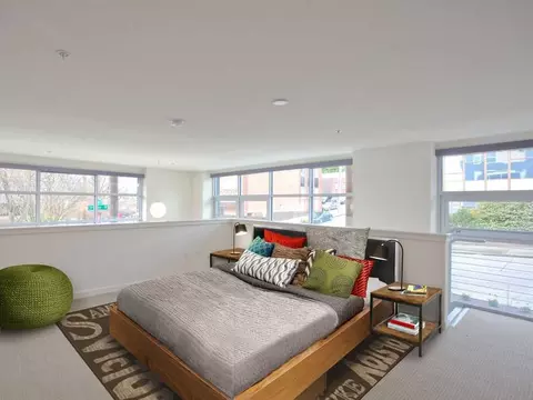 330 3rd Ave W, Seattle, WA 98119 photo 5