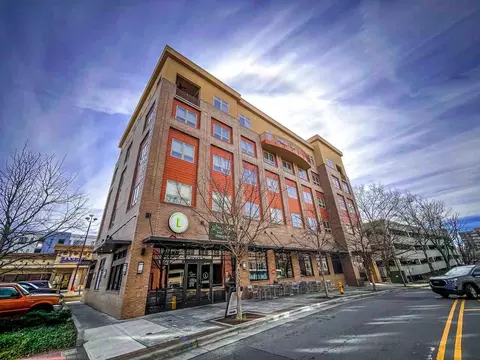 105 Friendly Dr, Raleigh, NC 27607