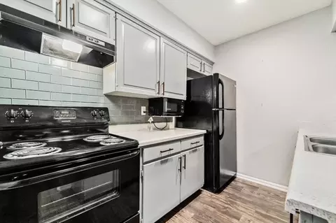 2235 Winrock Blvd, Houston, TX 77057 photo 8