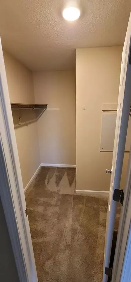 535 South 37th Street, Omaha, NE 68105 photo 12