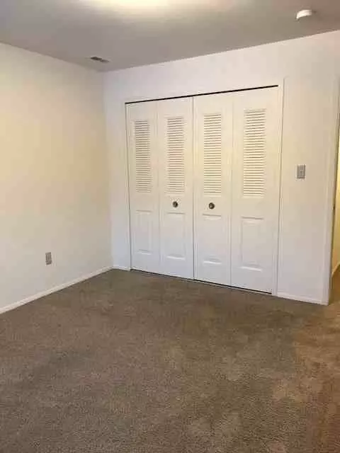 23128 Wellington Cres, Clinton Township, MI 48036 photo 9