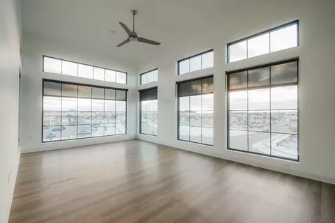 6185 Village View Dr, West Des Moines, IA 50266