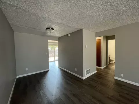 14808 E Burnside St, Portland, OR 97233