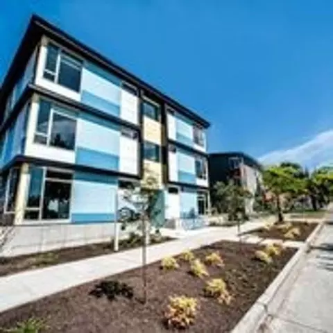 838 NE 69th St, Seattle, WA 98115