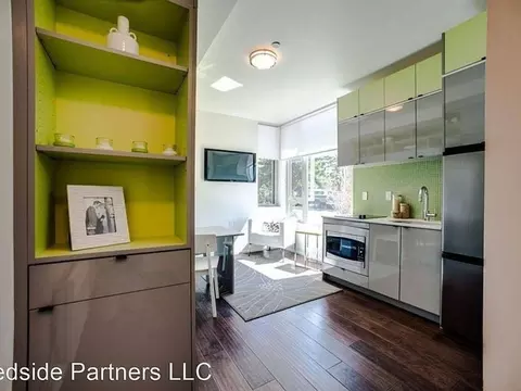 838 NE 69th St, Seattle, WA 98115