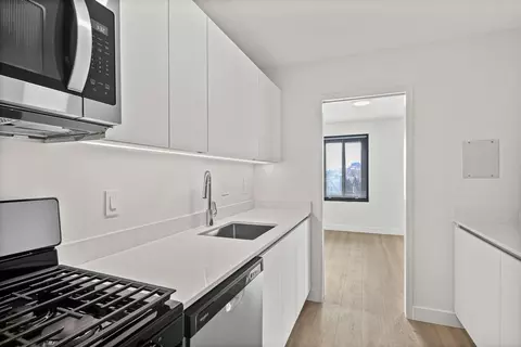 2525 10th St N, Arlington, VA 22201 photo 2
