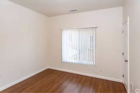 4880 Maple Ave, La Mesa, CA 91942 photo 2